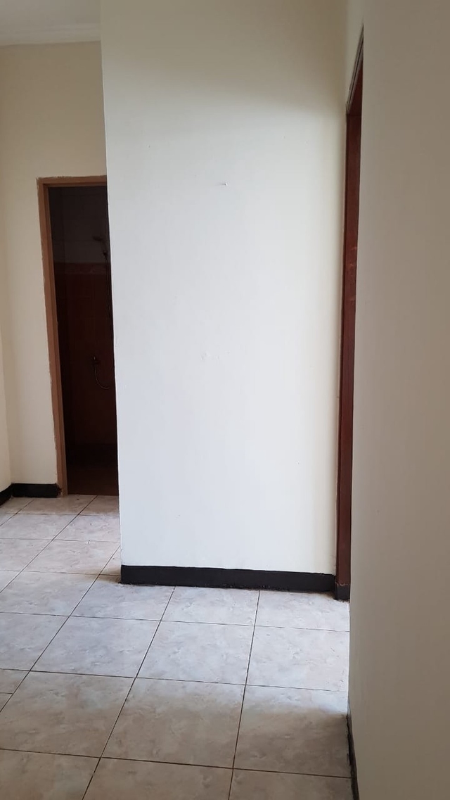 Sewa Rumah Asri di Kawasan Cinere image 3