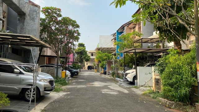 Sewa Rumah Lingkungan Asri Siap Huni Di Cinere image 6