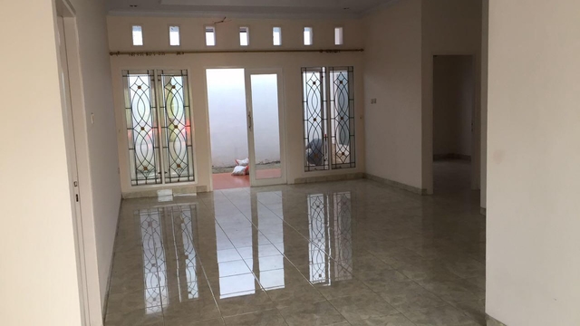 Sewa Rumah Tahunan Siap Huni Daerah Cinere image 2