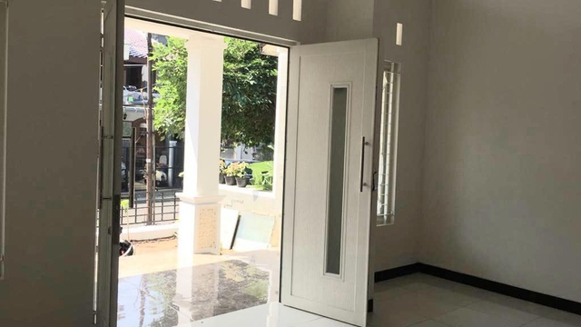 Sewa Rumah Minimalis Siap Huni Lokasi Strategis di Lebak Bulus image 4