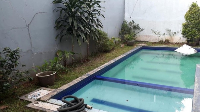 Sewa Rumah Super Megah Dengan Private Pool di Villa Cinere Mas image 6