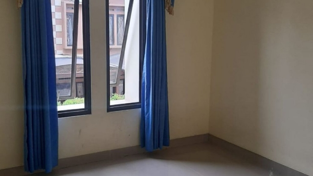 Sewa Rumah Siap Huni 2 Lantai di Gandul image 5