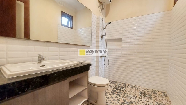 Sewa Rumah Asri Bangunan Baru Siap Huni Dalam Town House Di Cipete image 6