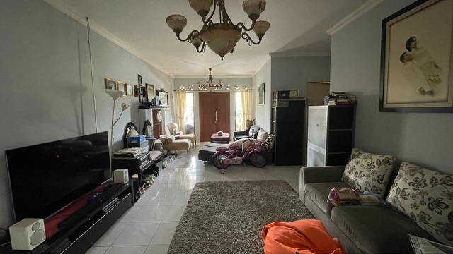 Sewa Rumah Cinere Megapolitan luas 240m2 4 Kamar Dekat Pintu Tol Desari
